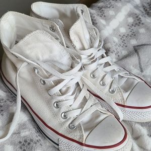 Converse High Tops Women's 9